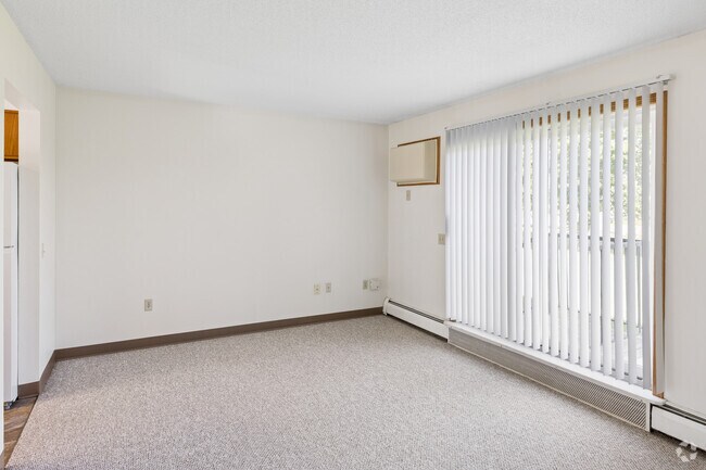 2BR, 1BA Townhome - 968SF - Living Room - Milaca Park Apartments