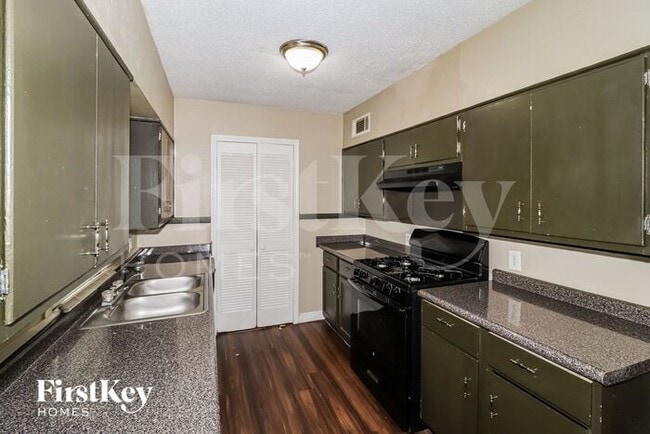 Building Photo - 1477 Flamingo Rd