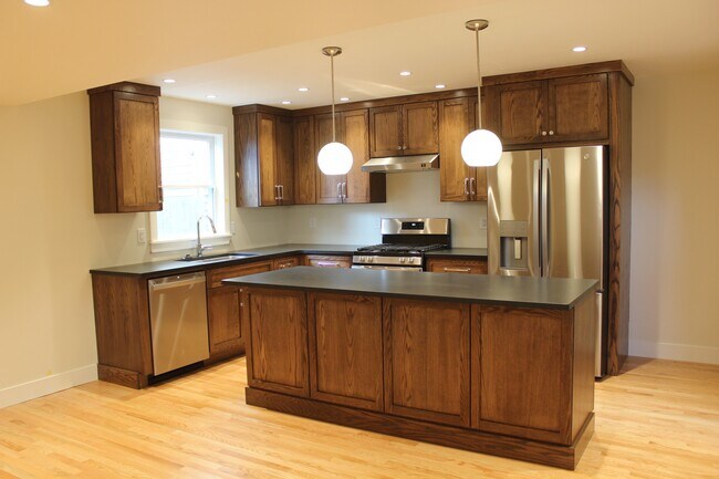 Foto del edificio - 2606 Larkins Wy