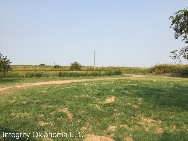 Foto del edificio - 3 br, 2 bath House - 2302 S. Frisco Rd.
