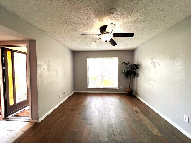 Foto del edificio - 324 Arborview Dr