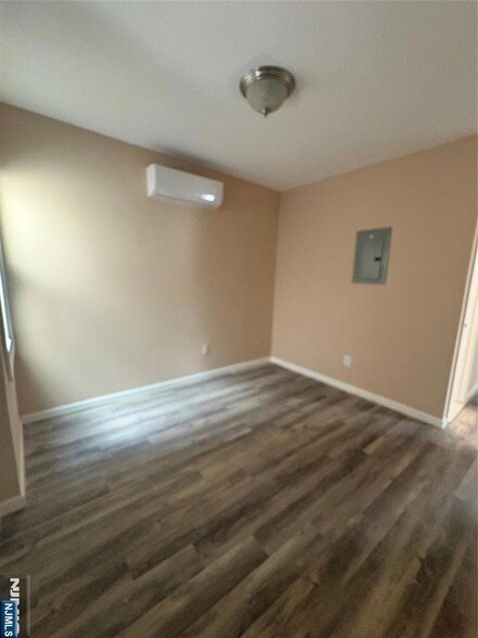 Photo - 172 N Main St Apartment