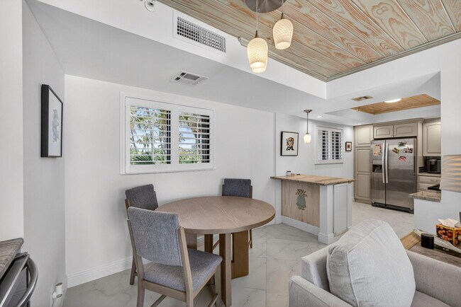 Foto del edificio - 400 Ocean Trail Way