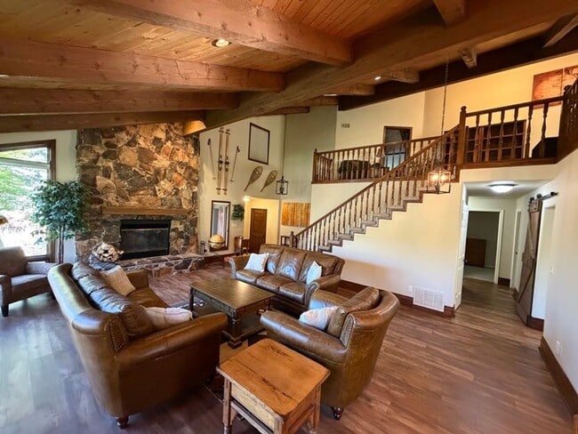 Beautiful Bountiful Home Near Temple & Mueller Park – Prime Location - Beautiful Bountiful Home Near Temple & Mueller Park – Prime Location