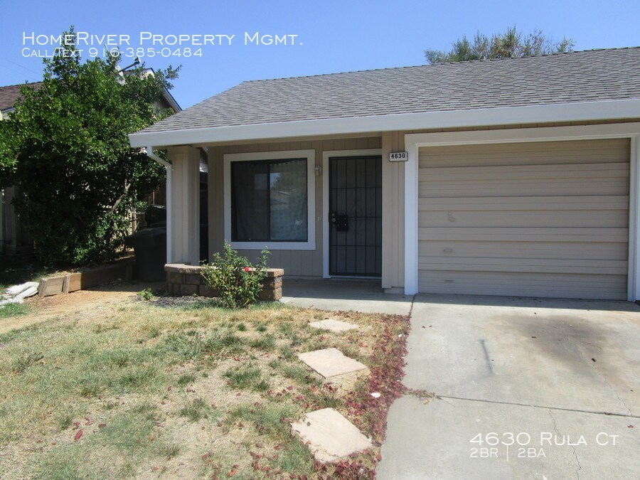 Building Photo - Duplex