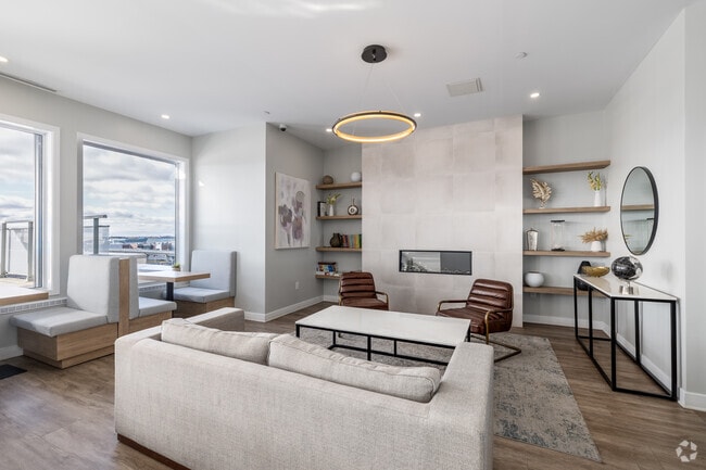 Salle polyvalente avec espace de coworking - Urban West