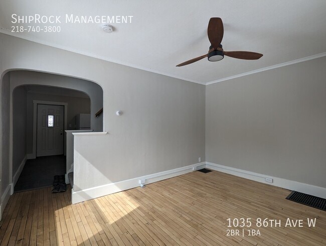 Foto del edificio - 1035 86th Ave W