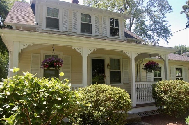 Foto del edificio - 42 Watson Ave