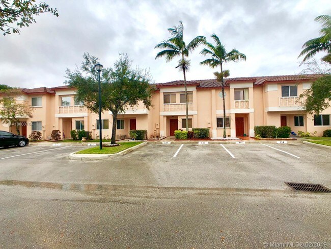 Building Photo - 832 NW 208th Terrace