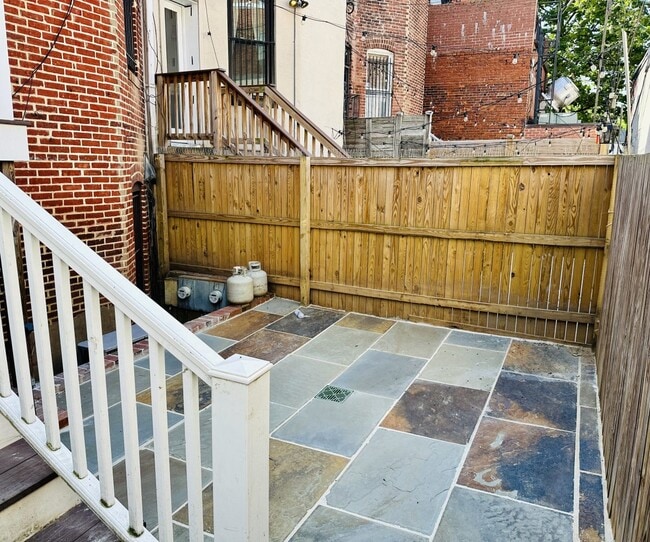 Building Photo - 2006 15th St NW