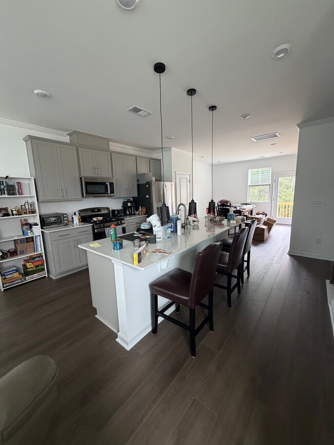 Building Photo - 3210 Gypsum Dr