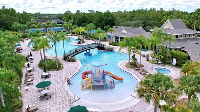 Foto del edificio - Stunning Home at Bay Cedar Ave! 4bed | 3bath