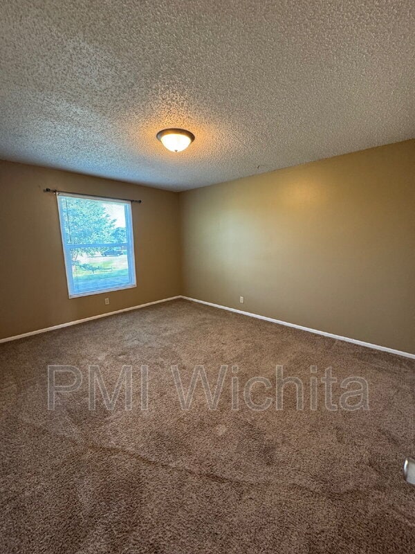 Building Photo - 6832 W Par Ln