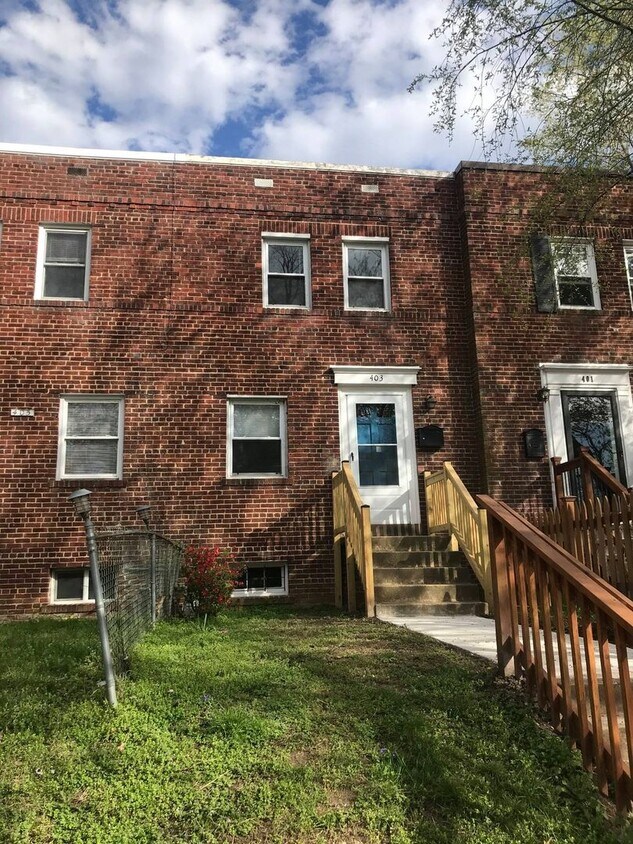 Foto principal - Alexandria/Braddock Rd Metro - 403 Mount V...