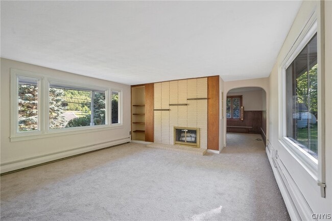 Building Photo - 6555 Woodchuck Hill Rd