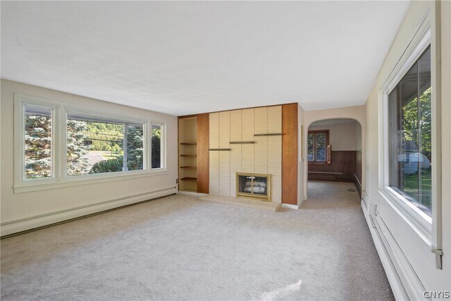Foto del edificio - 6555 Woodchuck Hill Rd