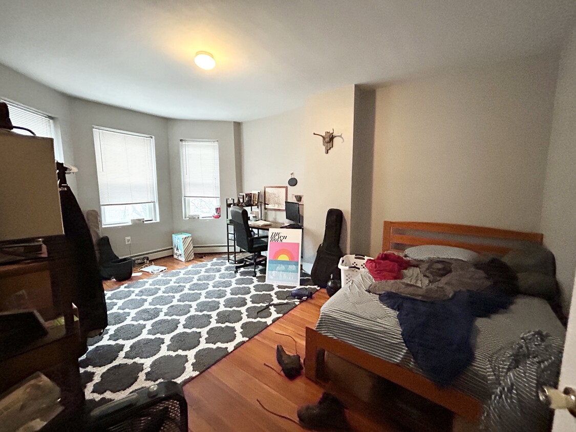 Foto principal - 63 S Huntington Ave