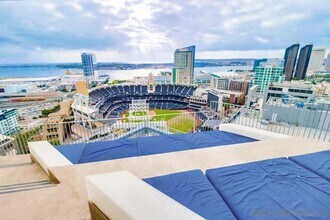 Building Photo - 321 10th Ave