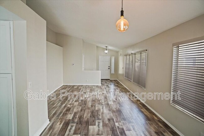 Building Photo - 25902 Santa Susana Dr