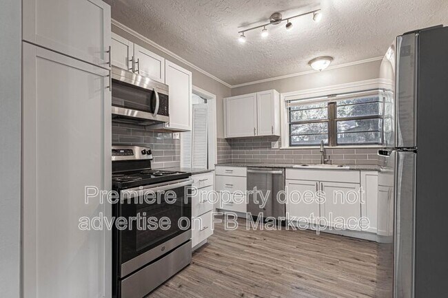 Foto del edificio - 2320 W 76th St