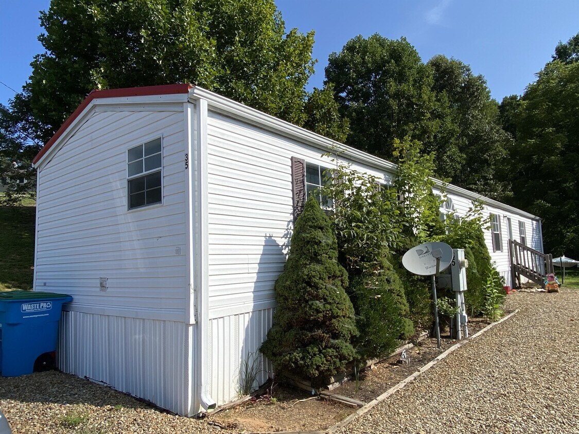 35 Windy Hill Rd, Asheville, NC 28806 House Rental in Asheville, NC