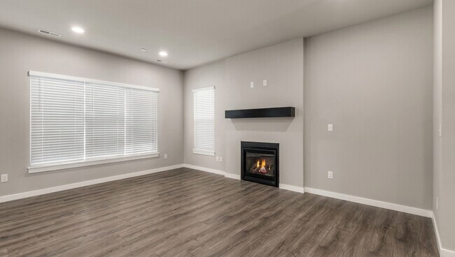 Foto del edificio - 4118 208th Pl SE