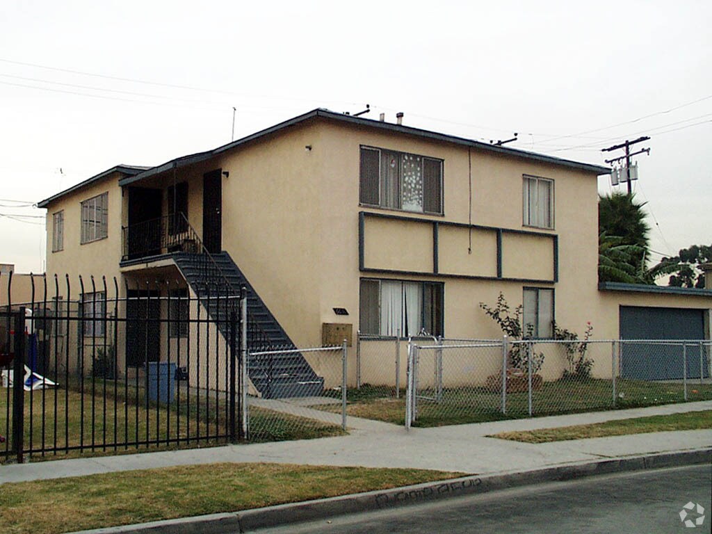 Primary Photo - 6650 Indiana Ave