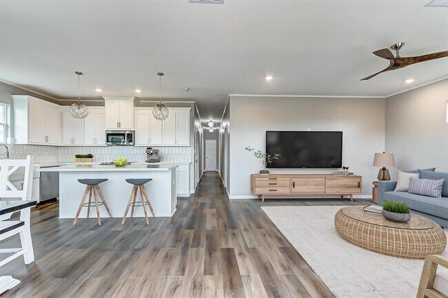 Foto del edificio - 1743 Bluewater Hwy
