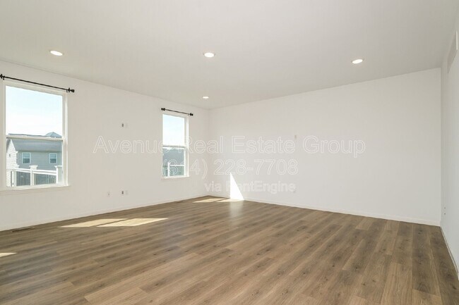 Building Photo - 608 Highland Pr Dr