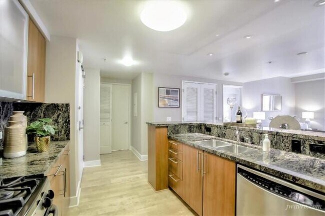 Foto del edificio - 2 bedroom in San Francisco CA 94105