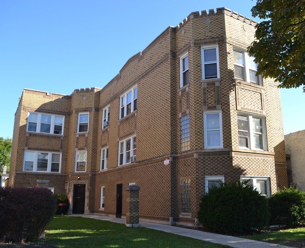 Primary Photo - 4334 W Walton St