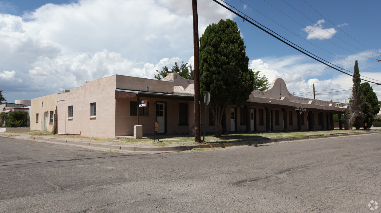 Primary Photo - Alamo Apartments