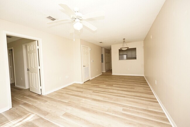 Building Photo - 4274 Calinda Ln