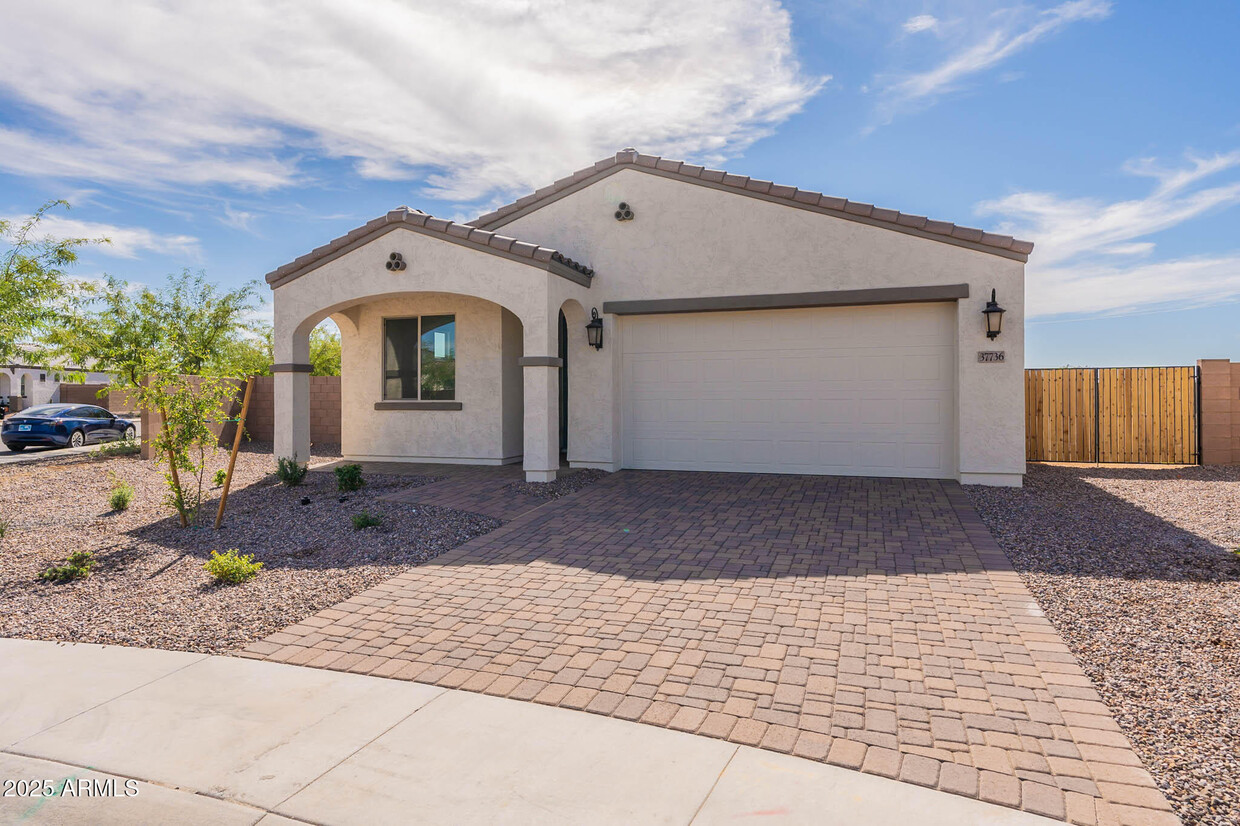 Foto principal - 37736 Bridlewood Ln