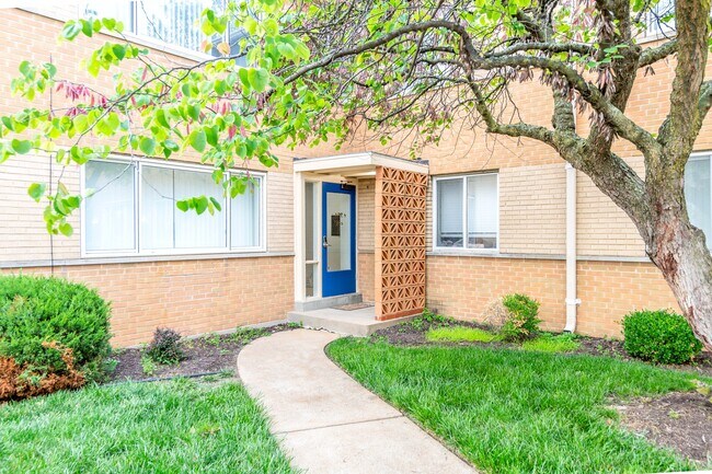 Foto del edificio - 7365 Dale Ave