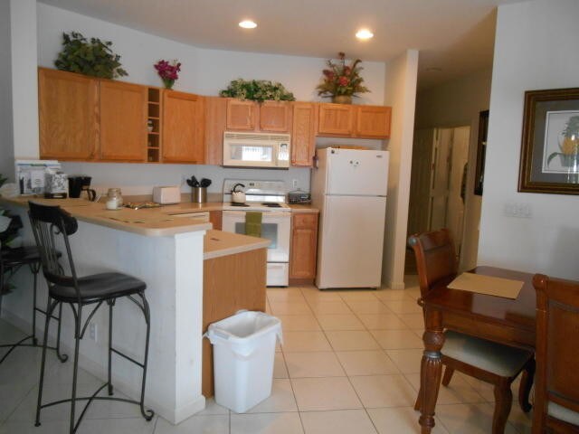 Foto del edificio - 2000 NW Courtyard Cir