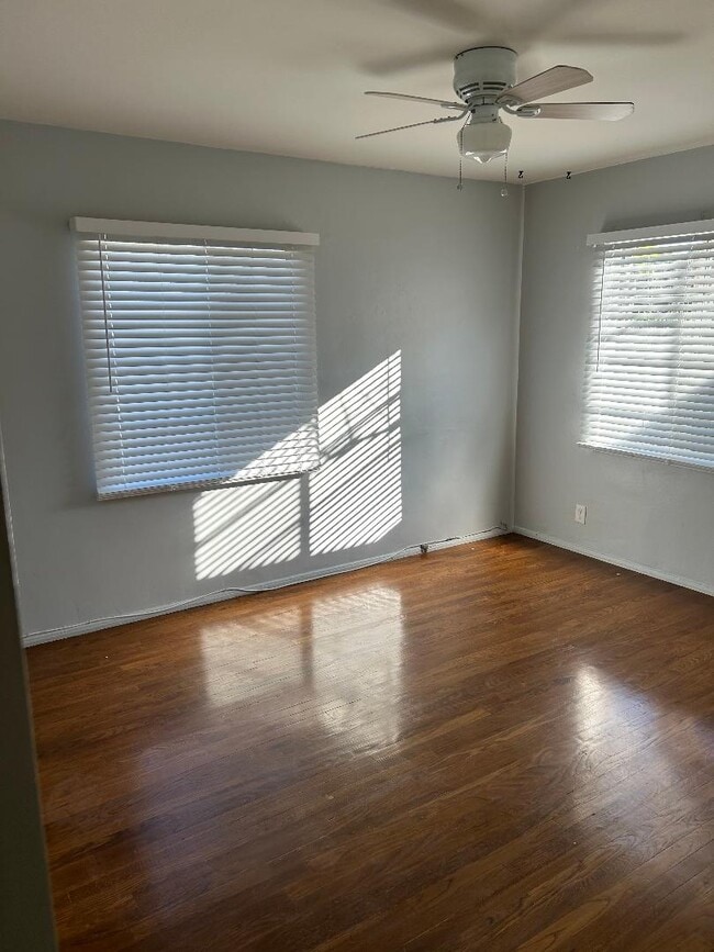 Foto del edificio - 5957 Alonzo Ave