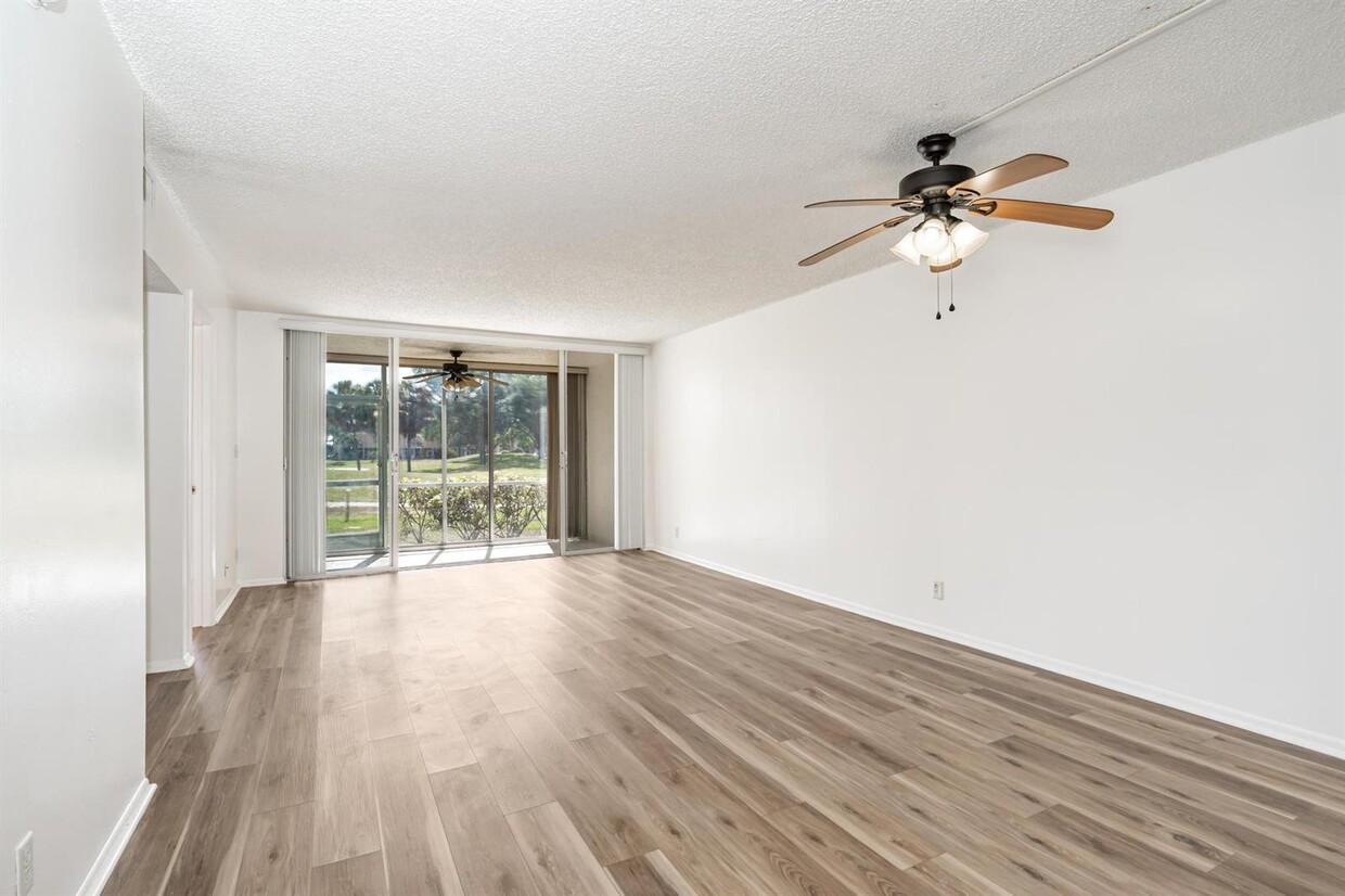 Primary Photo - 1911 Sabal Palm Drive, Davie, FL 33324 - 2...