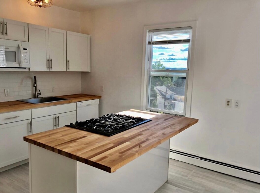 Foto principal - 44 Woodbine St
