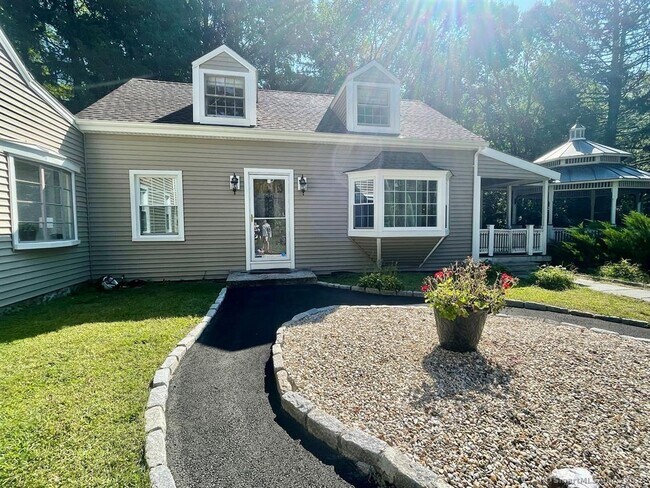 Foto del edificio - 518 Dublin Rd