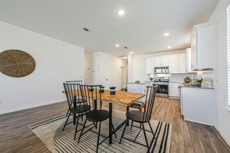 Building Photo - 3075 Clydesdale Dr