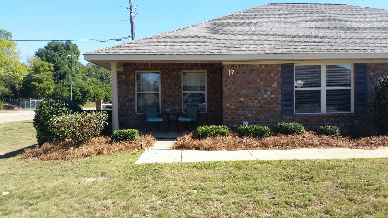 Foto principal - 1061 W Tallassee St