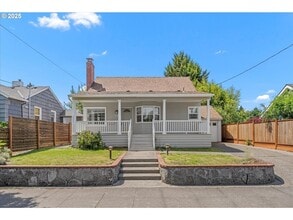 Building Photo - 4912 N Yale St