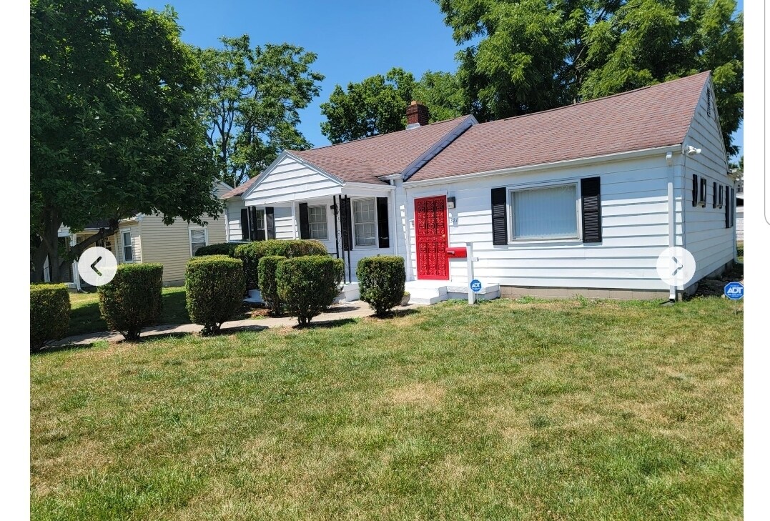 321 W Stewart St, Dayton, OH 45417 House for Rent in Dayton, OH