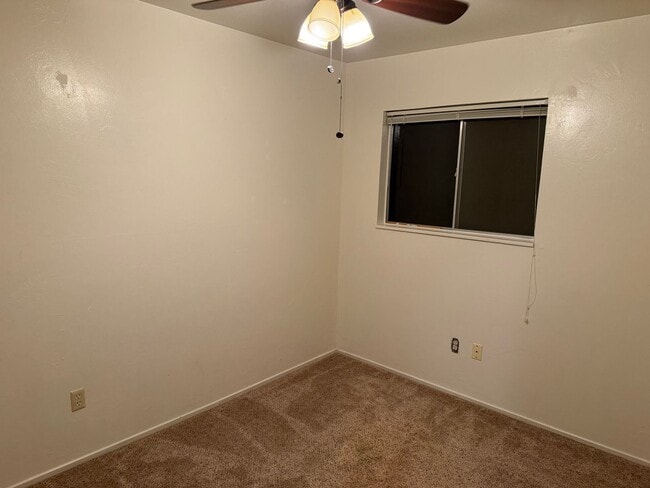Building Photo - Quiet 2BR Foothills Home