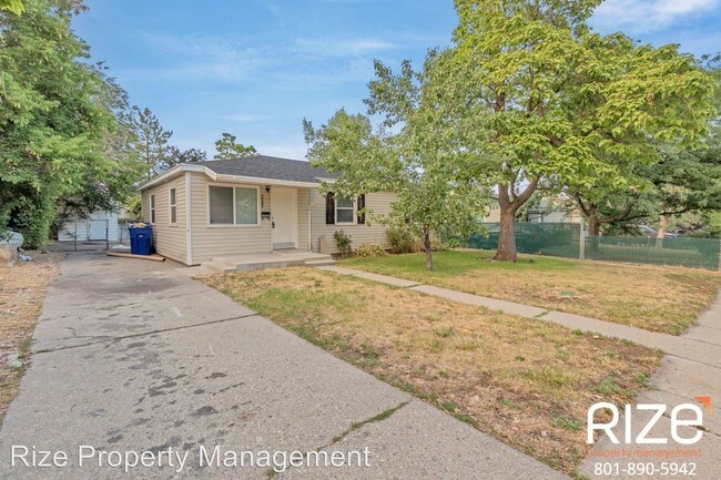 Foto del edificio - 3 br, 1 bath House - 4470 W 5780 S