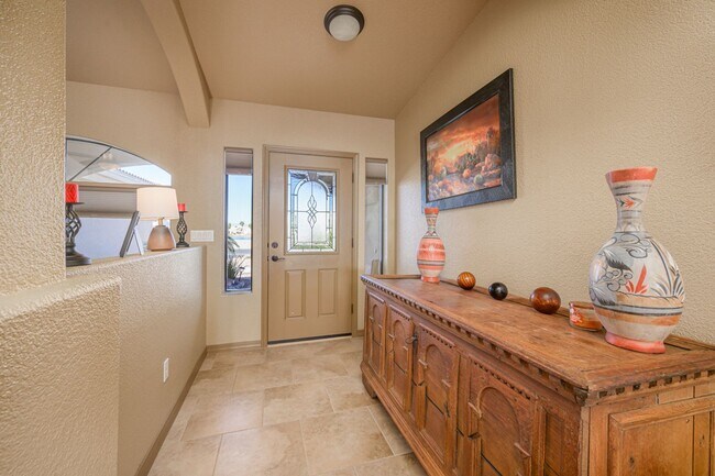 Building Photo - Exceptional 3-Bedroom Oasis with Golf Cour...