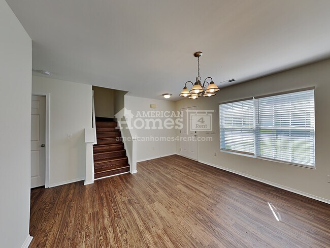 Building Photo - 10924 Thousand Oaks Drive