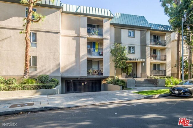 Building Photo - 3 br, 2 bath Condo - 4630 Willis Ave Unit 309
