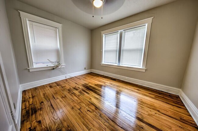 Building Photo - 3135 Halliday Ave